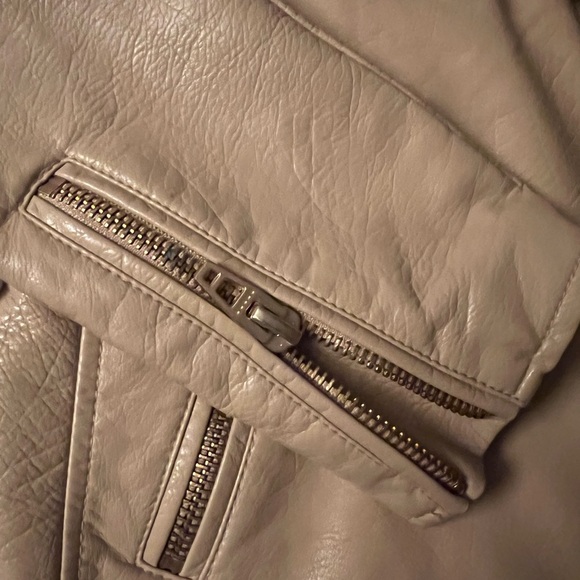 Anthropology faux cream leather jacket. - Picture 4 of 6